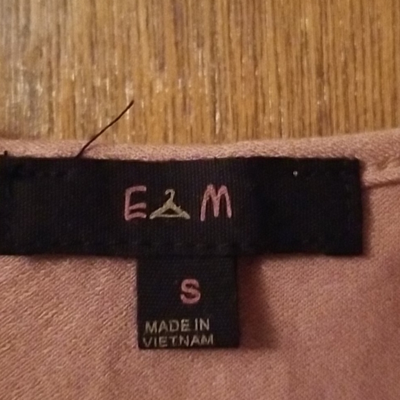 Top - Picture 2 of 2